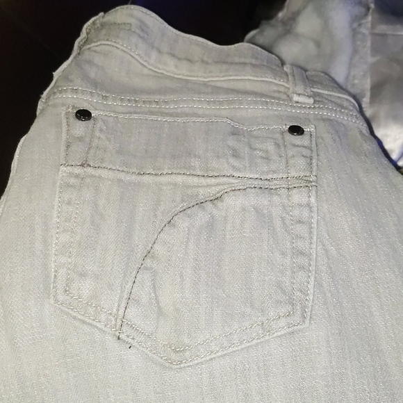 Jeans - Picture 3 of 4